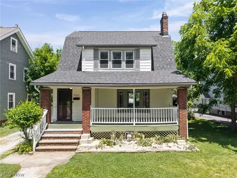 3363 E Scarborough Rd, Cleveland Heights, OH 44118