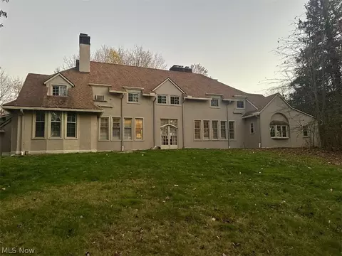 739 Cohasset Dr, Youngstown, OH 44511