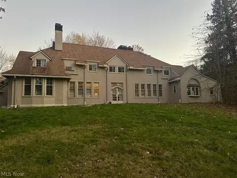 739 Cohasset Dr, Youngstown, OH 44511