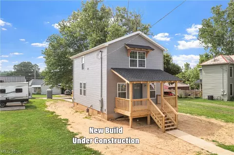 347 Luck Ave, Zanesville, OH 43701
