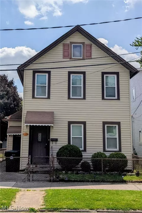 2051 W 18 St, Cleveland, OH 44113
