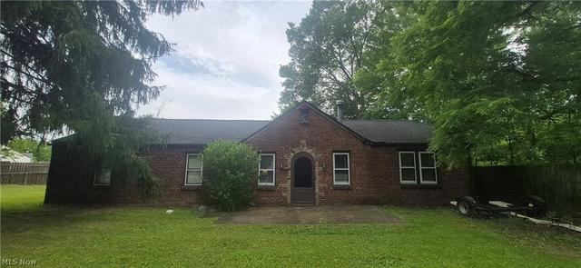 10077 Valleyview Dr, Columbia Station, OH 44028