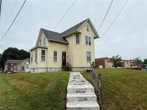 139 Harrison Ave SW, Canton, OH 44706