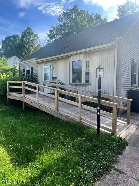 814 Laird, Warren, OH 44483