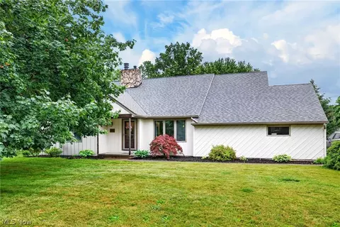 4416 Greenmeadow Ave NW, Canton, OH 44709
