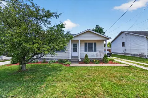 3014 Harmont Ave NE, Canton, OH 44705