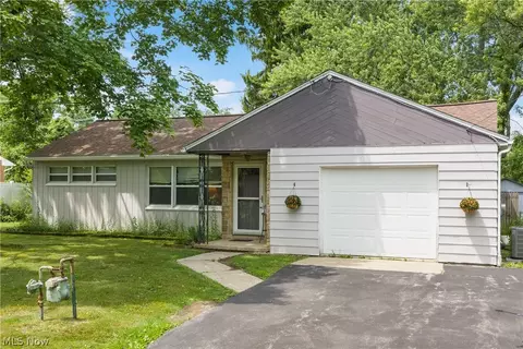 5768 Nolley Rd, Akron, OH 44319