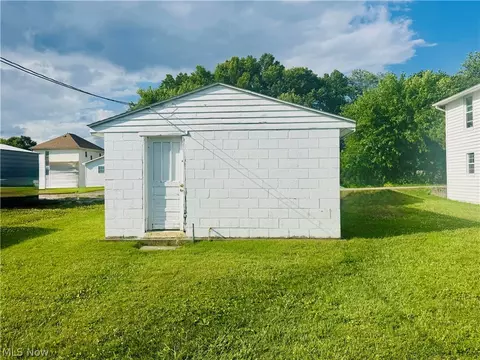 Other - 809 28th St, Vienna, WV 26105 photo 1 of 6