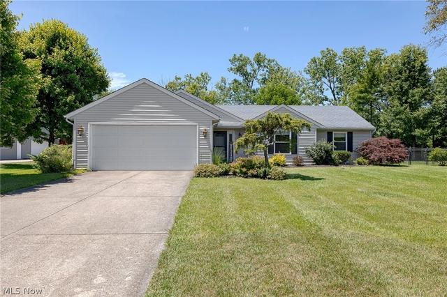 4164 Berkeley Dr, Sheffield Village, OH 44054