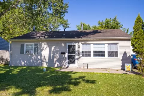 Exterior - 4144 Riverside Dr, Lorain, OH 44055 photo 2 of 7