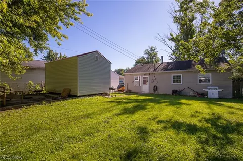 Exterior - 4144 Riverside Dr, Lorain, OH 44055 photo 5 of 7