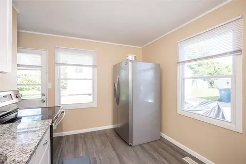 Kitchen - 4144 Riverside Dr, Lorain, OH 44055 photo 2 of 2