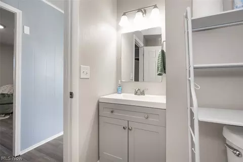 Bath - 4144 Riverside Dr, Lorain, OH 44055 photo 2 of 2