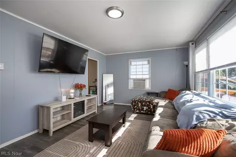Living - 4144 Riverside Dr, Lorain, OH 44055 photo 1 of 1