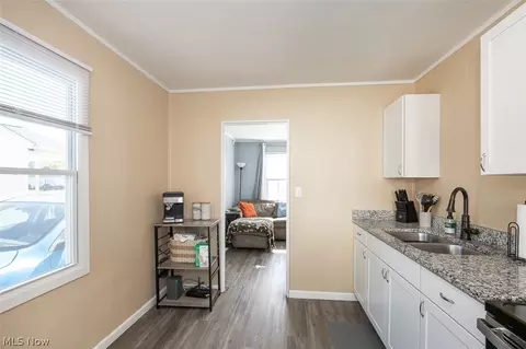 Entry Way - 4144 Riverside Dr, Lorain, OH 44055 photo 1 of 1