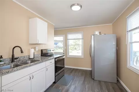 Kitchen - 4144 Riverside Dr, Lorain, OH 44055 photo 1 of 2