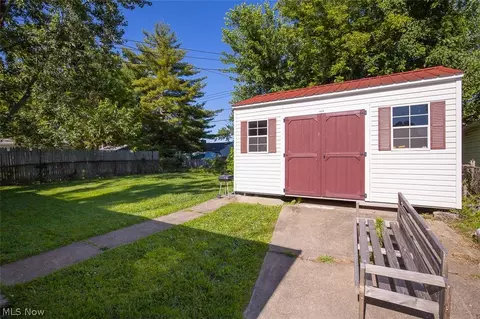 Exterior - 4144 Riverside Dr, Lorain, OH 44055 photo 6 of 7