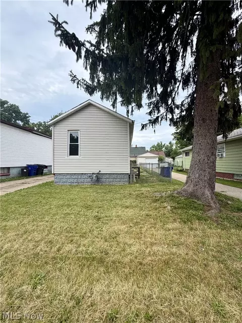 13210 Carrington Ave, Cleveland, OH 44135