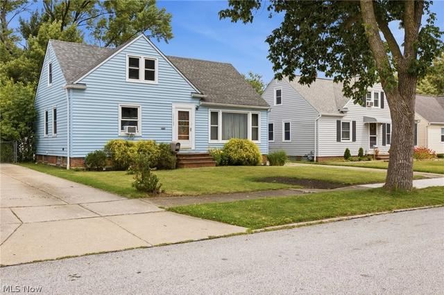 29783 Robert St, Wickliffe, OH 44092