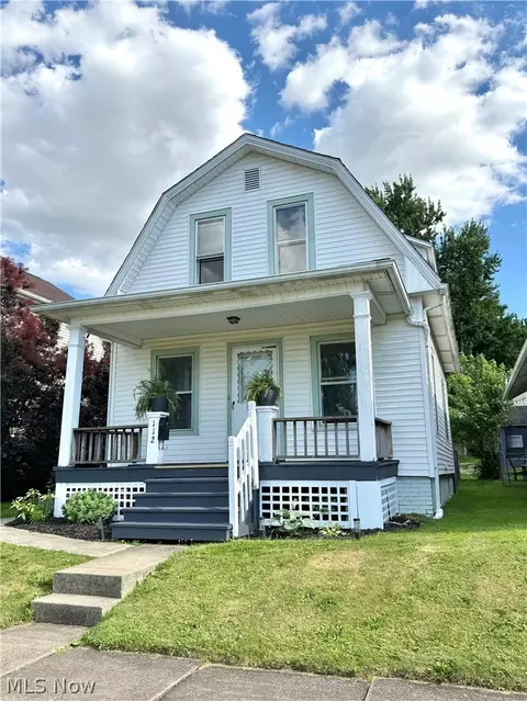 112 E Carolina Ave, Sebring, OH 44672