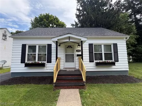 1045 Nome Ave, Akron, OH 44320
