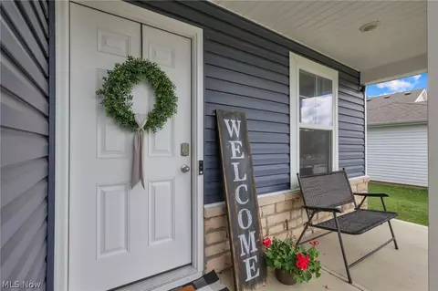 355 W Trinity Way, Newark, OH 43055
