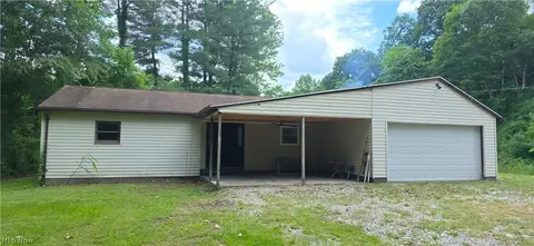 5170 State Route 821, Whipple, OH 45788