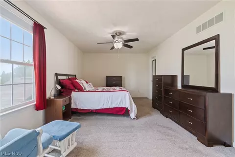 Bedroom - 2489 Captens St NE, Canton, OH 44721 photo 1 of 4