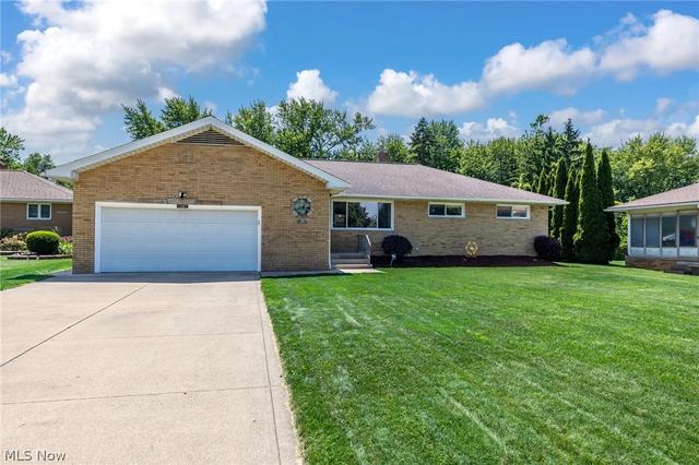 13967 Mohawk Trl, Middleburg Heights, OH 44130