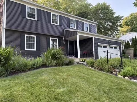 2457 Greenhaven Dr, Akron, OH 44333
