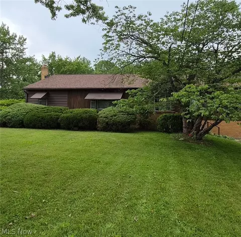9750 Cutts Rd, Chardon, OH 44024