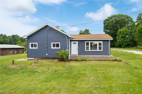 4817 Mcclintocksburg Rd, Newton Falls, OH 44444