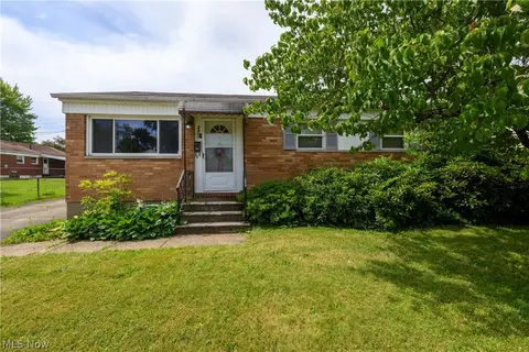 2400 40th St NE, Canton, OH 44705