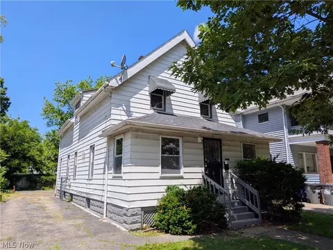 2818 E 119th St, Cleveland, OH 44120