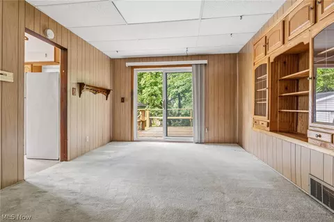 Living - 1151 Juniper Ave, Akron, OH 44310 photo 5 of 6