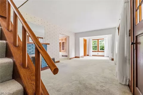Living - 1151 Juniper Ave, Akron, OH 44310 photo 1 of 6