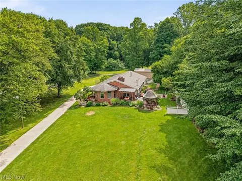 1600 Deerford Ave SW, Massillon, OH 44647