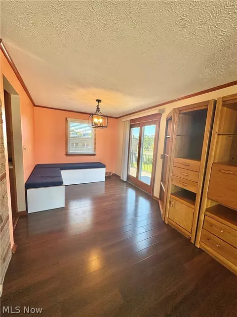 Dining - 1407 W Valentine Cir NW, Canton, OH 44708 photo 1 of 2