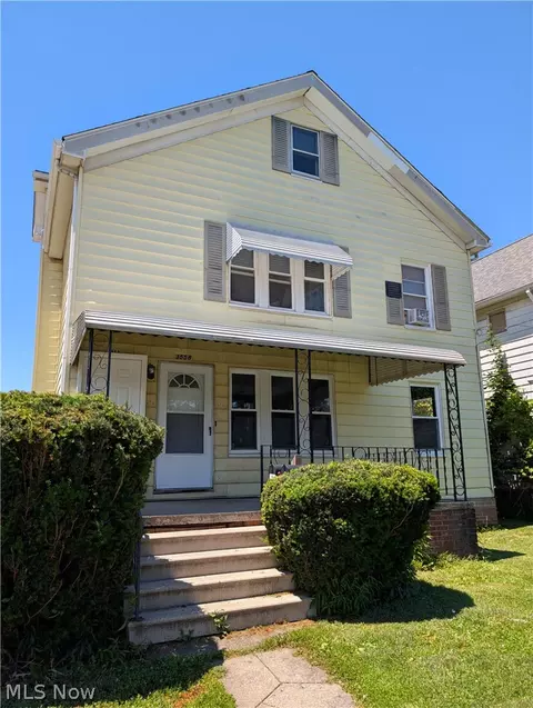 3558 Bosworth Rd, Cleveland, OH 44111