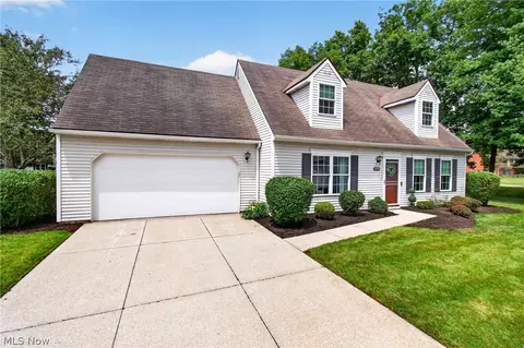 2793 Tinkers Ln, Twinsburg, OH 44087