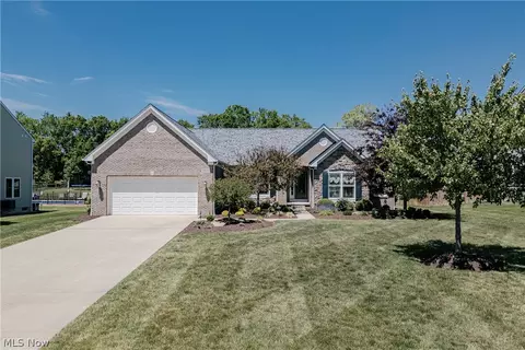 5423 Charleston Dr, Valley City, OH 44280