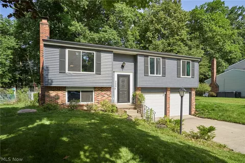 266 Jasper Ln, Medina, OH 44256