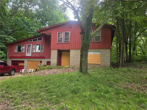 2021 Quebec Ave, Youngstown, OH 44511