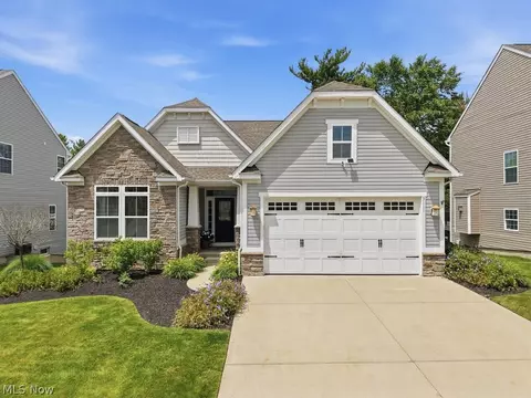 3111 Liberty Ledges Dr, Twinsburg, OH 44087