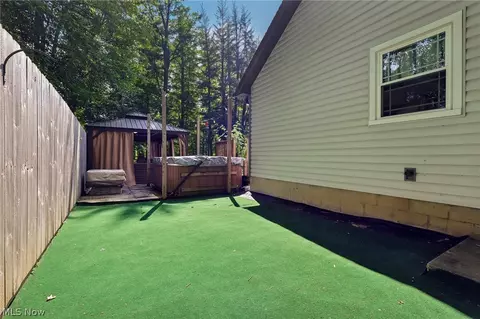 Exterior - 3213 Bates Rd, Madison, OH 44057 photo 6 of 14