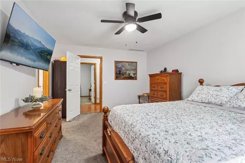 Bedroom - 3213 Bates Rd, Madison, OH 44057 photo 2 of 7