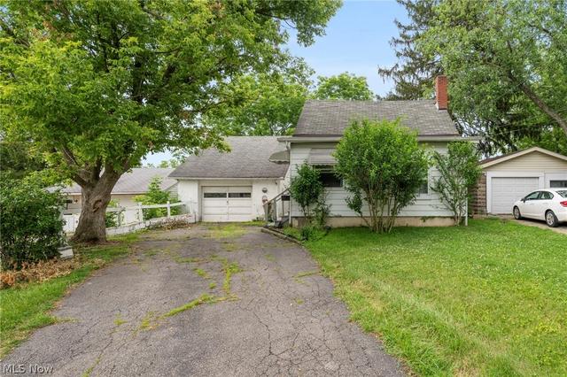 471 Lamson Ave, Bedford, OH 44146