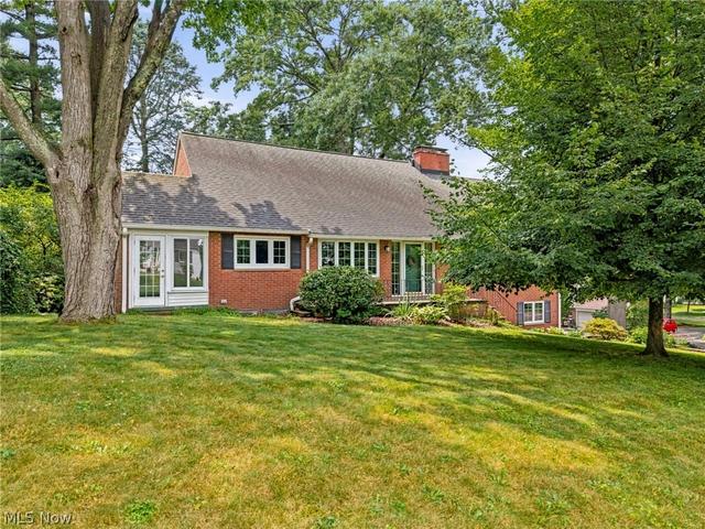 3546 Overhill Dr NW, Canton, OH 44718