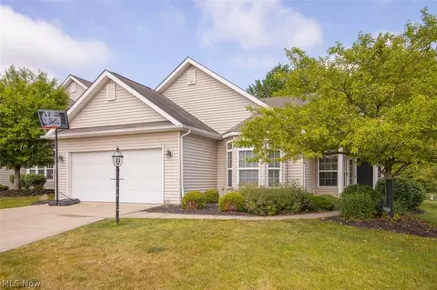 14450 Baywood Ln, Strongsville, OH 44136