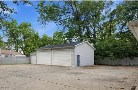 Exterior - 671 Moyer Ave, Boardman, OH 44512 photo 6 of 6